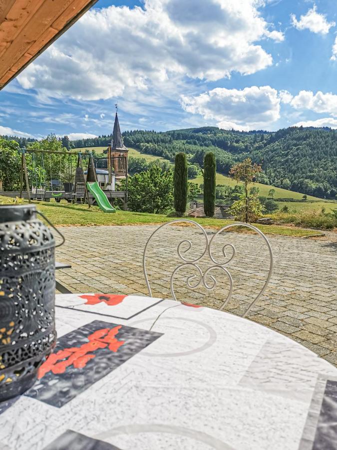 Domaine De La Rue De La Tour Bed and Breakfast Valsonne Buitenkant foto